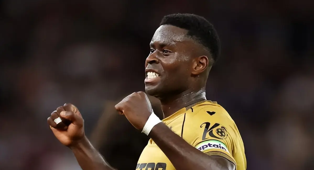 兰新一代, 拦截抢断, 出世 兰新一代, 拦截抢断, 出世