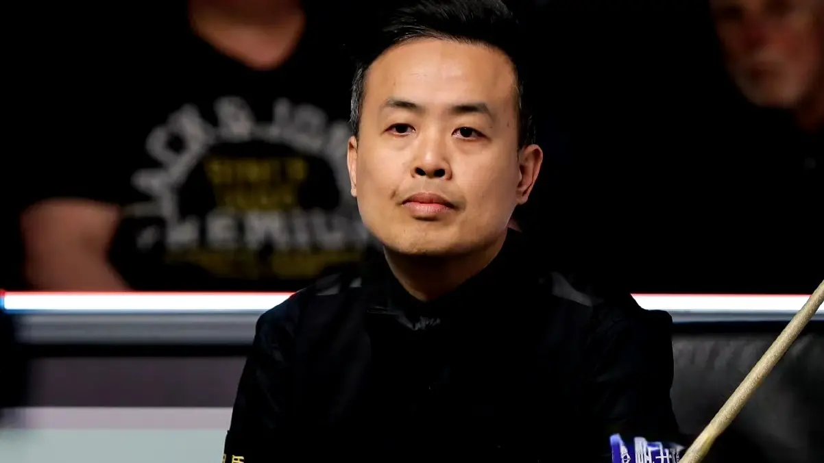 在本场比赛, 球获得上手, 随后傅家俊