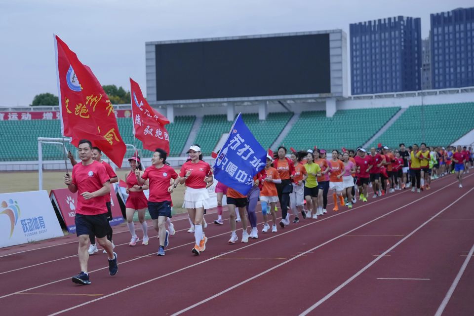 年随州马拉, src