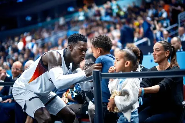 节一度将比, 分钟德国队